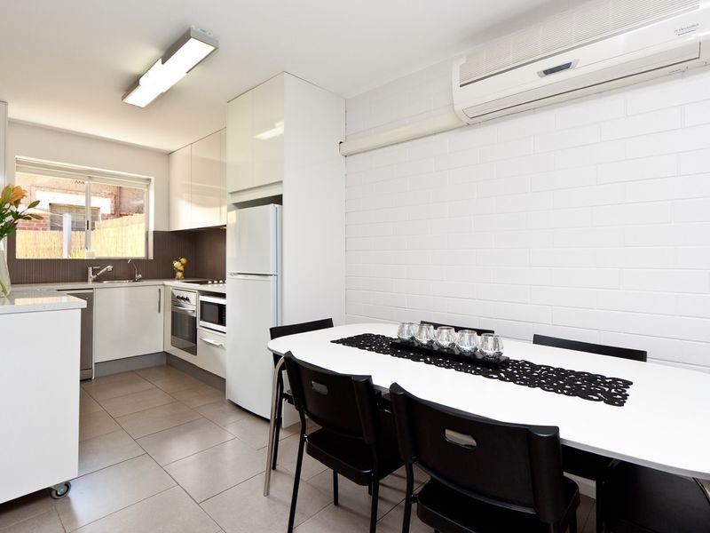4/4 Loch Street, Stepney SA 5069