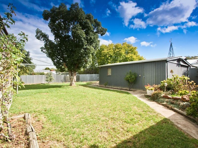 27 Sunnyview Crescent, Ridgehaven SA 5097