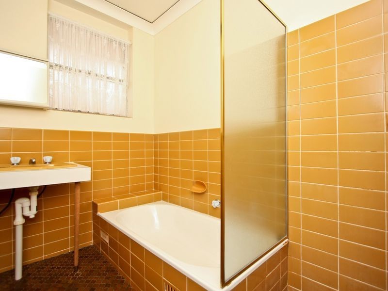 27 Sunnyview Crescent, Ridgehaven SA 5097