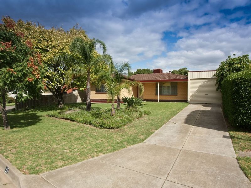 27 Sunnyview Crescent, Ridgehaven SA 5097