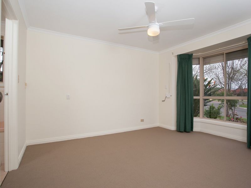 2 Chiswick Court, Oakden SA 5086