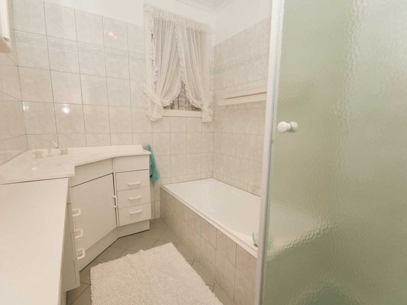 20 Harrow Road, Para Hills West SA 5096