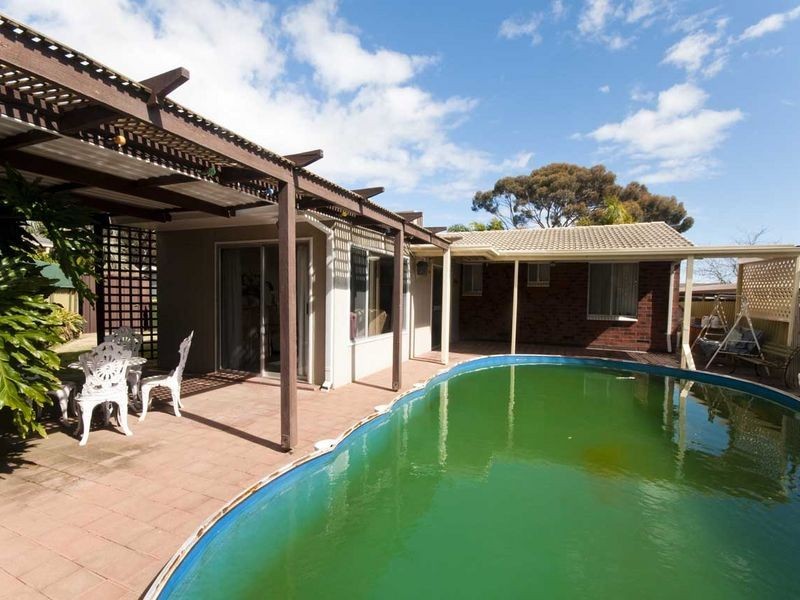 20 Harrow Road, Para Hills West SA 5096