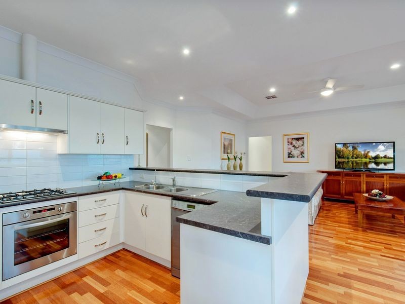 4 Quinton Avenue, Tranmere SA 5073