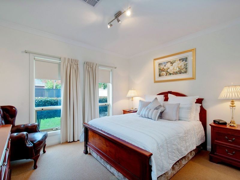 4 Quinton Avenue, Tranmere SA 5073
