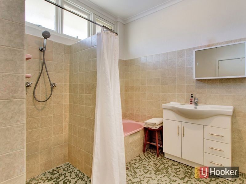 17 Morland Avenue, Stonyfell SA 5066