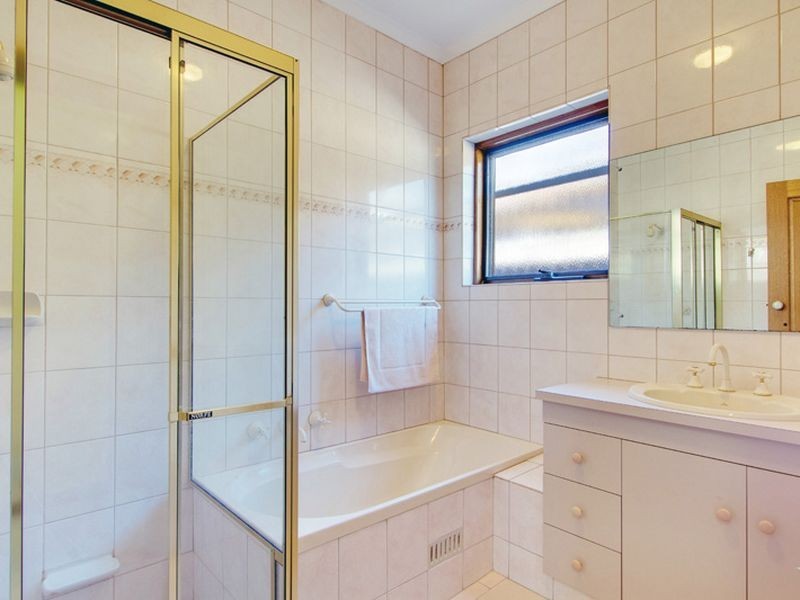 17 Jarvis Street, Erindale SA 5066