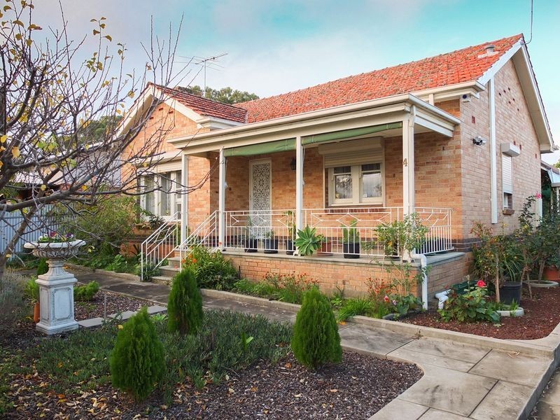 4 Birkinshaw Avenue, Tranmere SA 5073