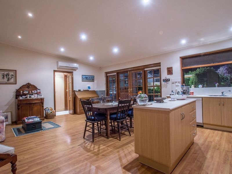 28 Lincoln Street, Kensington Gardens SA 5068