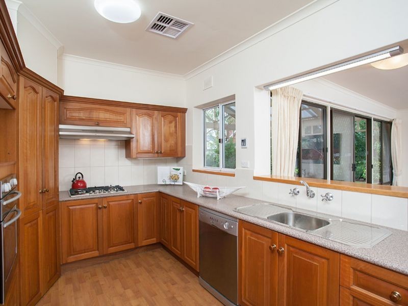 4 Roland Road, Rostrevor SA 5073