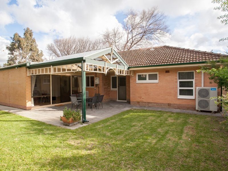 4 Roland Road, Rostrevor SA 5073