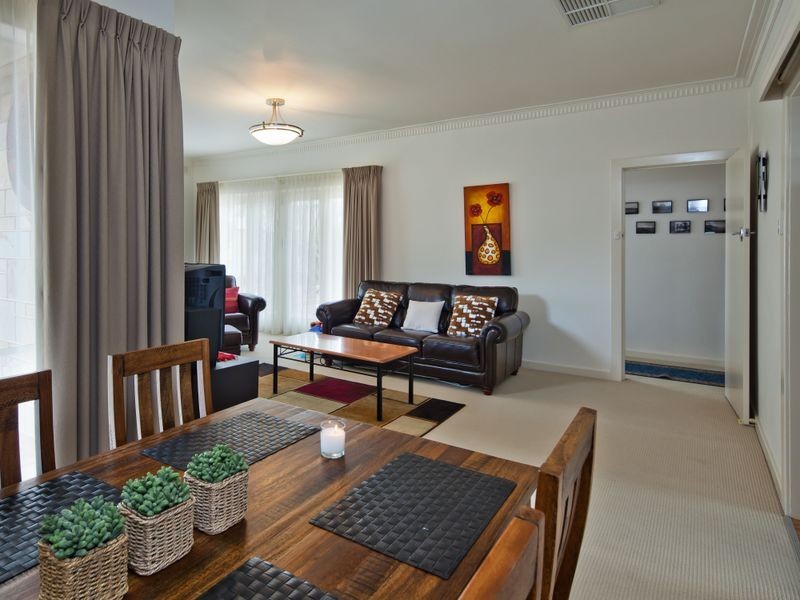 17 Davis Road, Glynde SA 5070