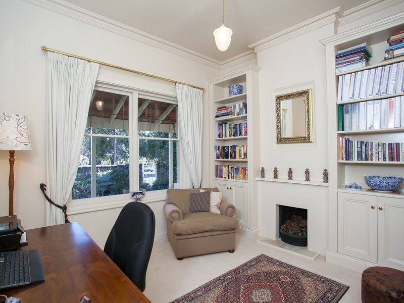 2 Wallace Street, Erindale SA 5066