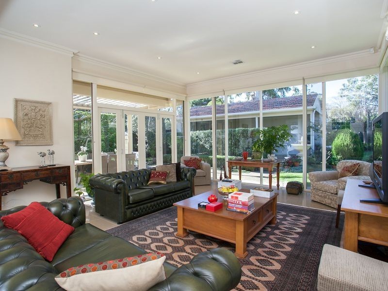 2 Wallace Street, Erindale SA 5066