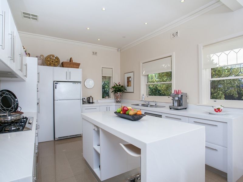 2 Wallace Street, Erindale SA 5066