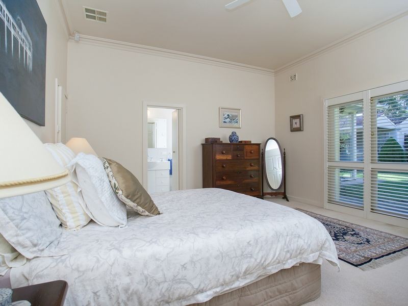 2 Wallace Street, Erindale SA 5066