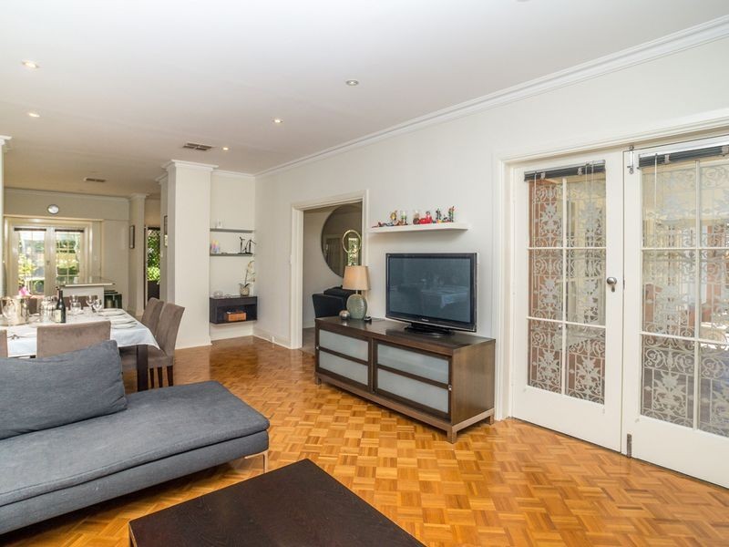 1 Crompton Drive, Wattle Park SA 5066