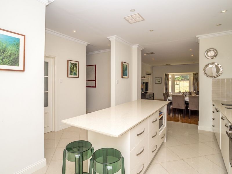 1 Crompton Drive, Wattle Park SA 5066