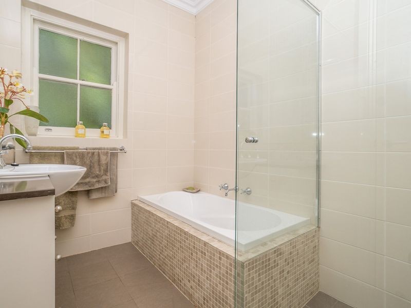 1 Crompton Drive, Wattle Park SA 5066