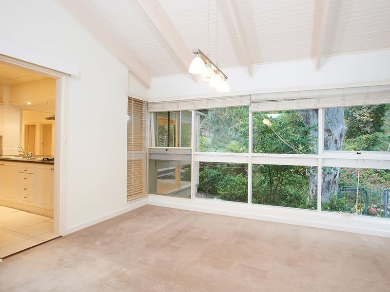 4 Grevillea Crescent, Stonyfell SA 5066