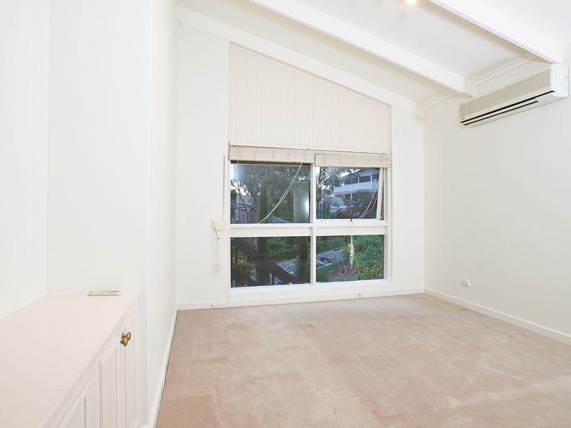 4 Grevillea Crescent, Stonyfell SA 5066