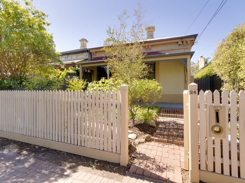 24 Shipsters Road, Kensington Park SA 5068