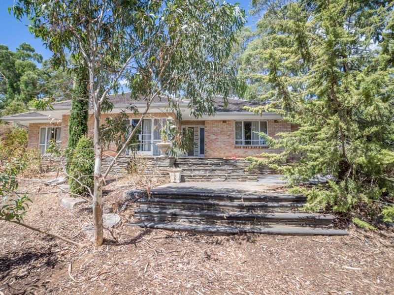 24 Mingara Avenue, Stonyfell SA 5066
