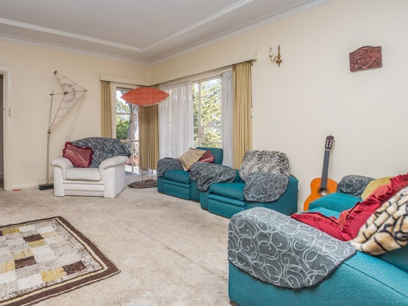 24 Mingara Avenue, Stonyfell SA 5066