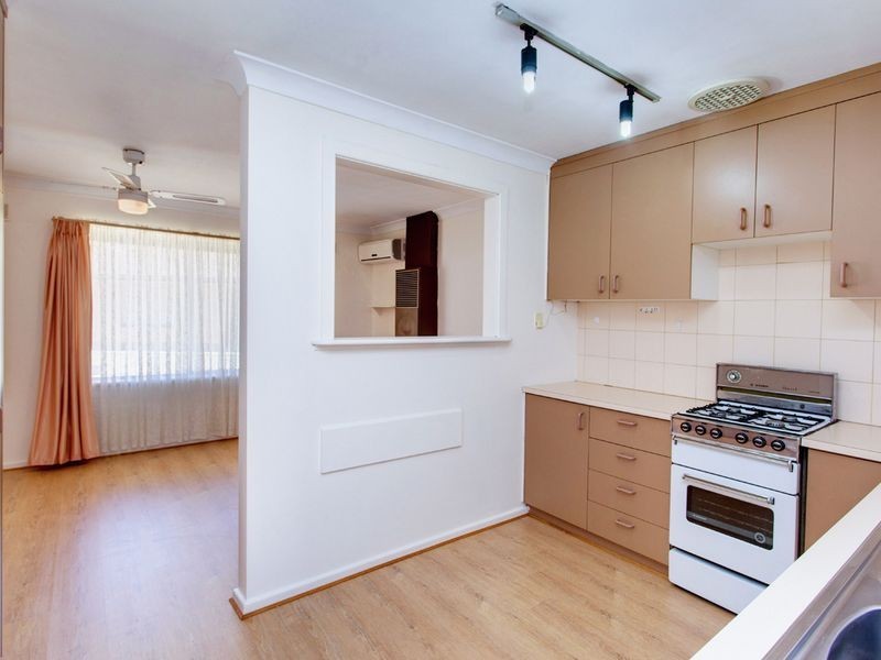 1/6B Spenfeld Court, Valley View SA 5093