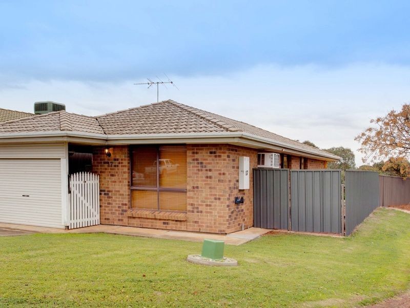 17 Balmoral Circuit, Blakeview SA 5114