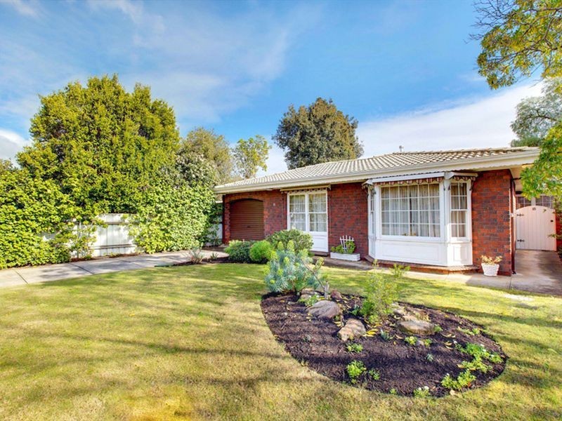18 Rodger Avenue, Leabrook SA 5068