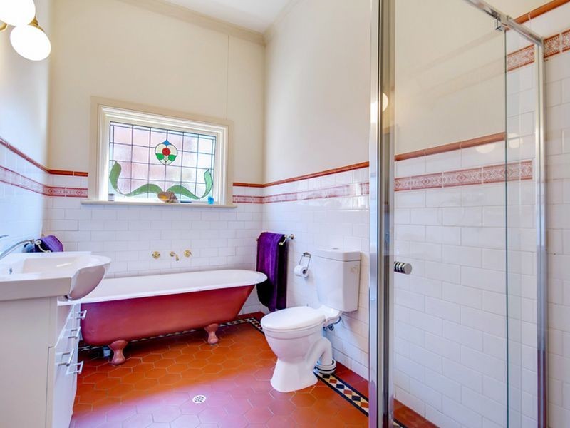 39 Knightsbridge Road, Leabrook SA 5068