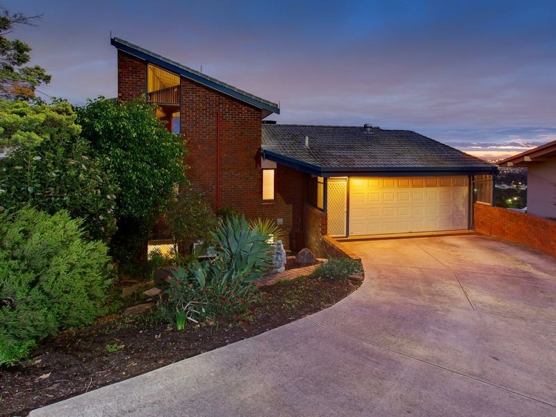 8 Redounau Crescent, Wattle Park SA 5066