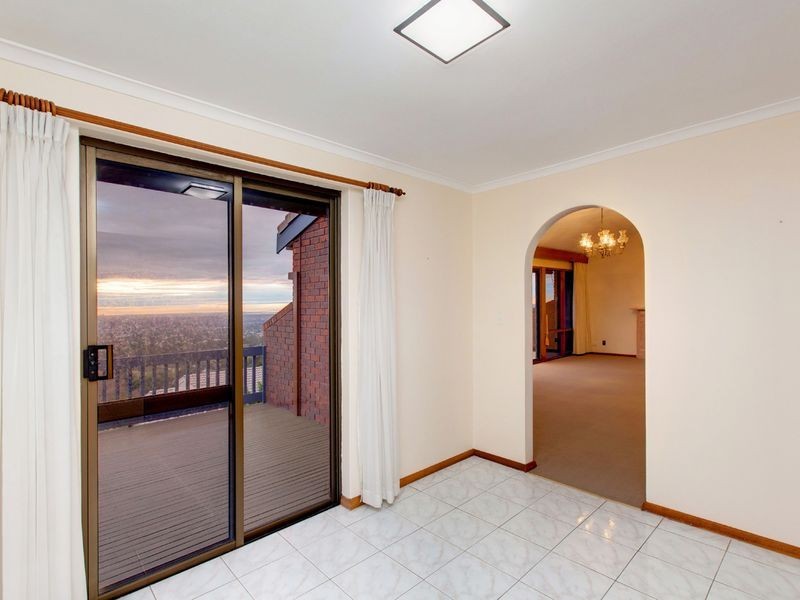 8 Redounau Crescent, Wattle Park SA 5066