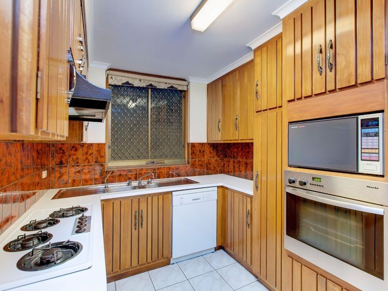 8 Redounau Crescent, Wattle Park SA 5066