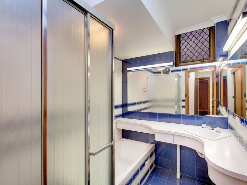 8 Redounau Crescent, Wattle Park SA 5066