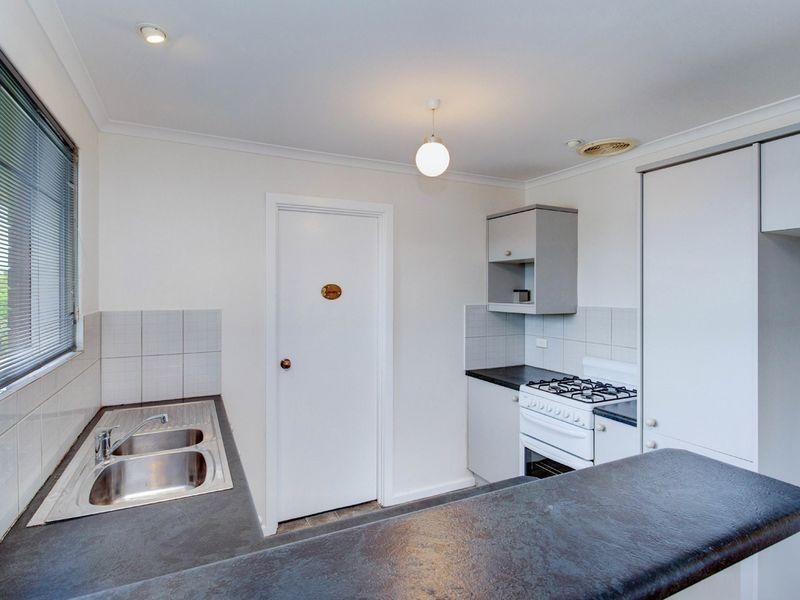 2/4 Barmera Avenue, Hope Valley SA 5090