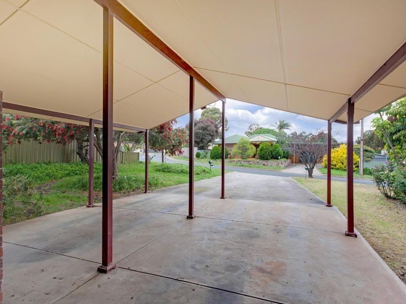 2/4 Barmera Avenue, Hope Valley SA 5090