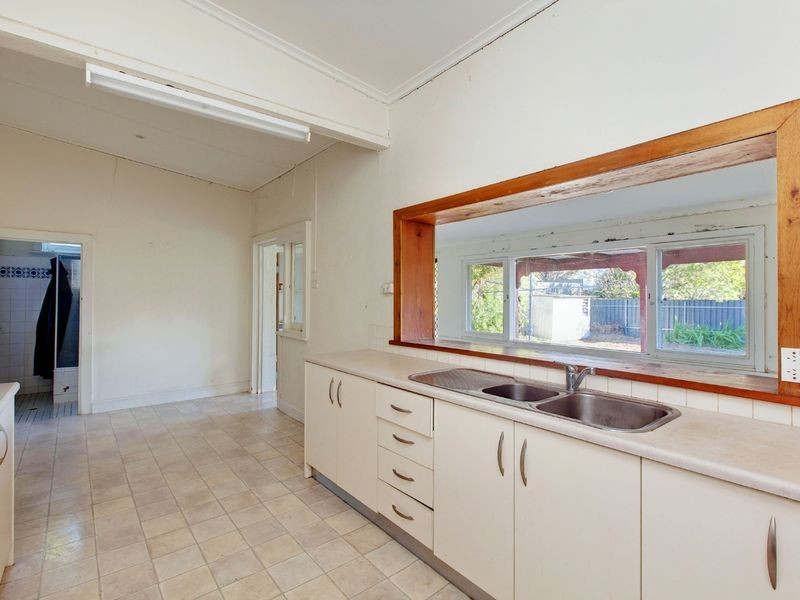 17 Yeronga Avenue, Kensington Park SA 5068