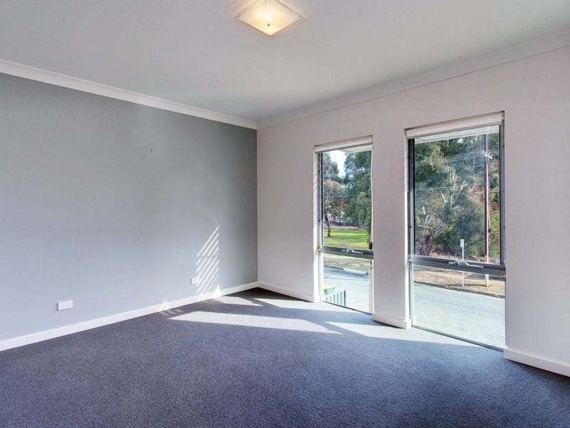 3B Walker Avenue, Paradise SA 5075