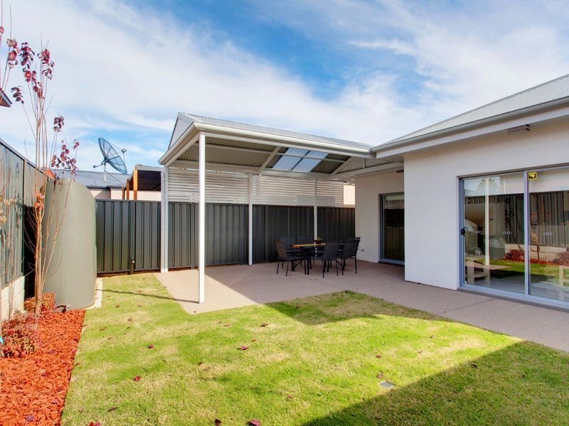 3B Walker Avenue, Paradise SA 5075