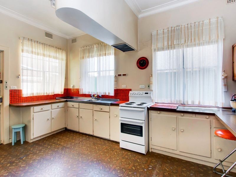 27 Hallett Road, Erindale SA 5066