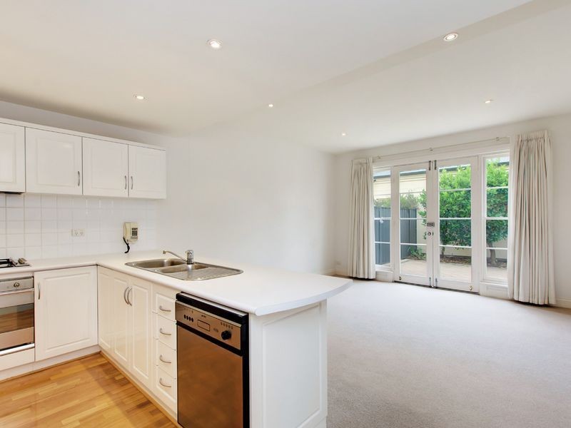 2/14 Osmond Terrace, Norwood SA 5067