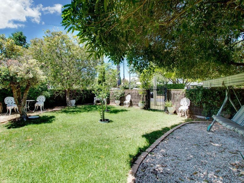 11 Knightsbridge Road, Leabrook SA 5068