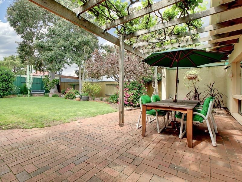 24 Gurrs Road, Kensington Park SA 5068