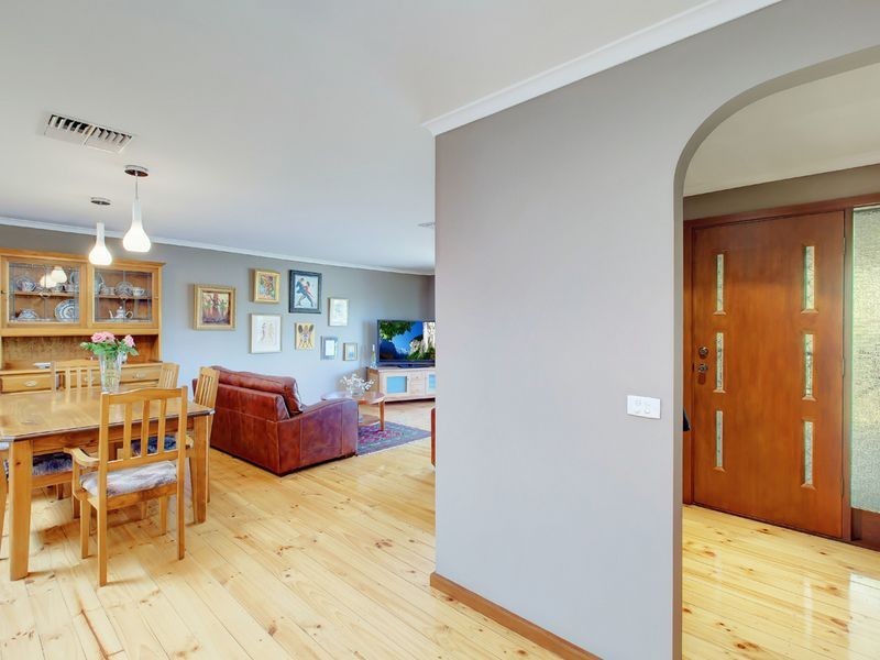 26 Grevillea Crescent, Stonyfell SA 5066