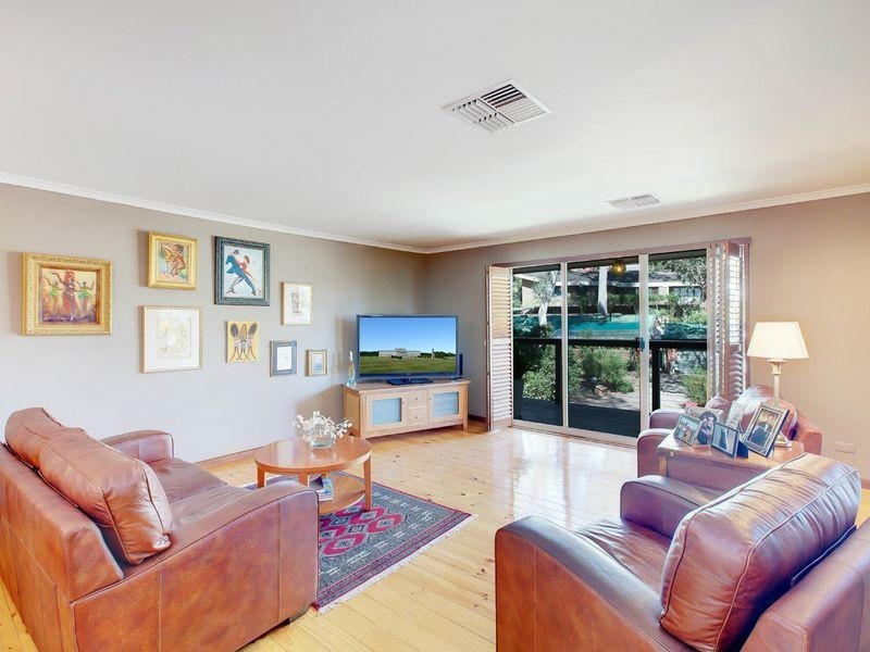 26 Grevillea Crescent, Stonyfell SA 5066