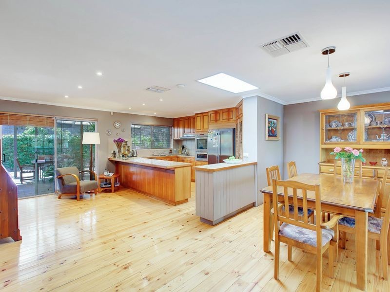 26 Grevillea Crescent, Stonyfell SA 5066