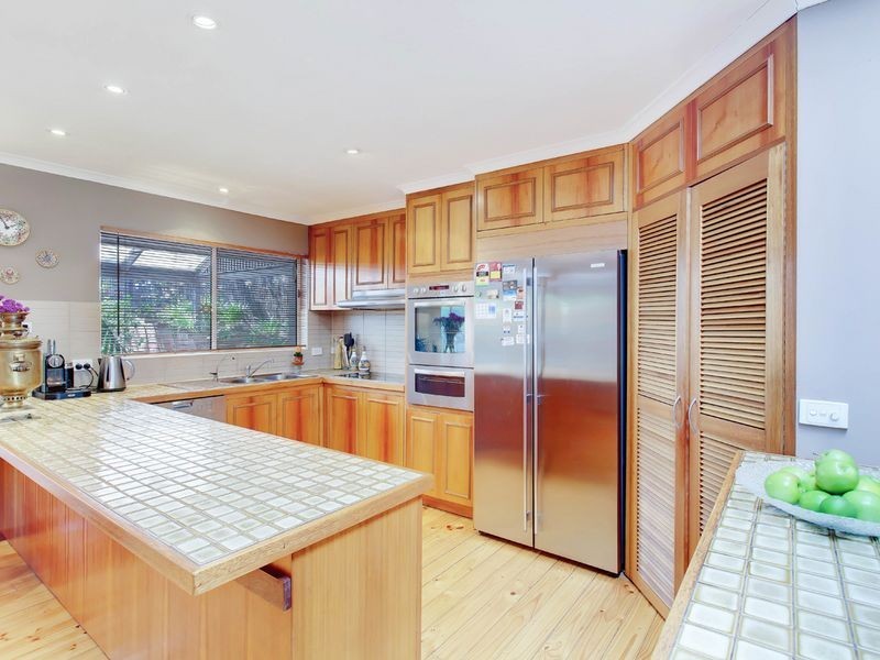 26 Grevillea Crescent, Stonyfell SA 5066