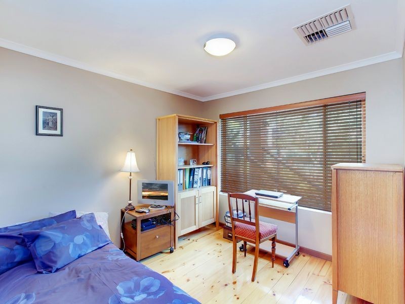 26 Grevillea Crescent, Stonyfell SA 5066